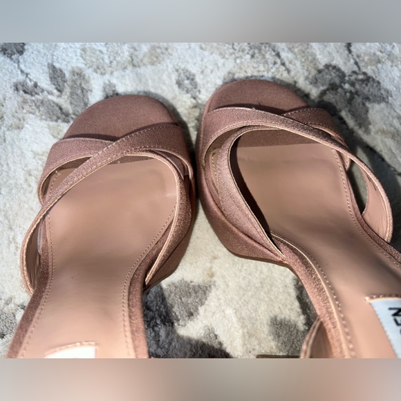 Steve Madden - Block Platform Heels - Picture 11 of 16